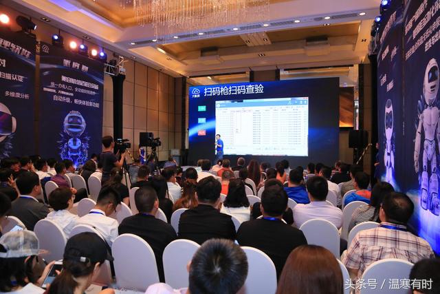 大賬房增值稅發(fā)票查驗(yàn)新品發(fā)布,開啟智能財(cái)稅的未來之門!