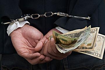 抽逃出資被拘留